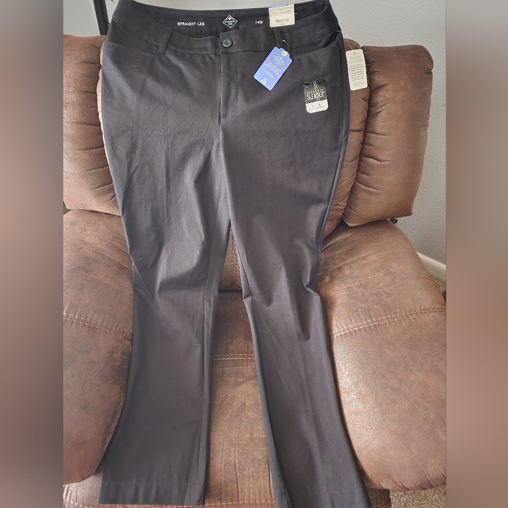 Womens 14w black slacks